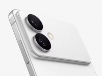    Ice Universe, Samsung     Galaxy S26+.