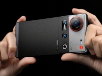 Nubia Z80 Ultra     : 7100 , Snapdragon 8 Elite Gen 5,   