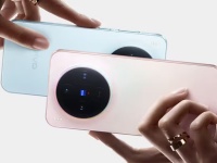   vivo X300  $620 :  6,31 , 200 .  Zeiss, 6040 , 90 , IP69