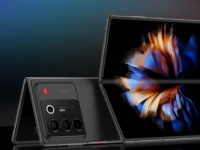    Nubia Fold   Snapdragon 8 Elite    6560    $1145