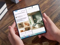 ����� ����� ���� Samsung Galaxy Fold8 ������ 3,5 ��� �������