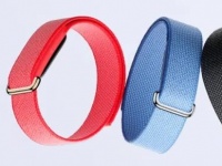 Google ���������� Fitbit Air � ������ ������-������ ��� ������ �� $99 �� ����������� ����������� ��������� �����������