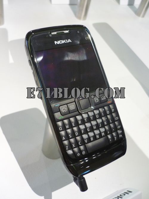 Nokia E71