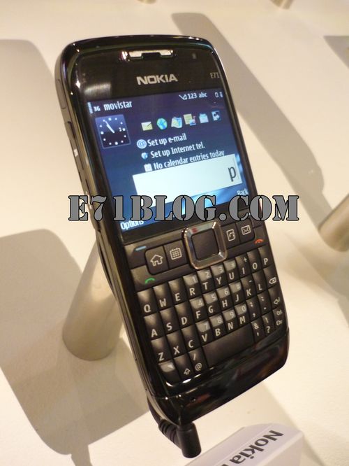 Nokia E71