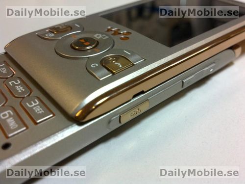 Sony Ericsson W595