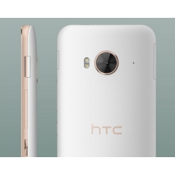 HTC One ME -  5