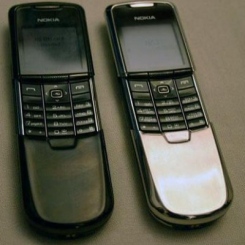 Nokia 8800 Black Edition -  3