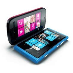 Nokia Lumia 800 -  11
