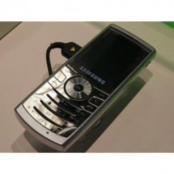 Samsung SGH-J150     -  7
