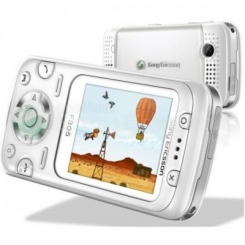 Sony Ericsson F305 -  2