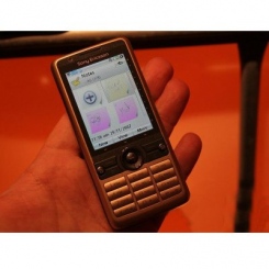Sony Ericsson G700 -  4