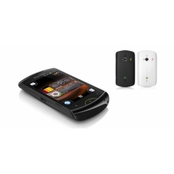 Sony Ericsson Live with Walkman -  4
