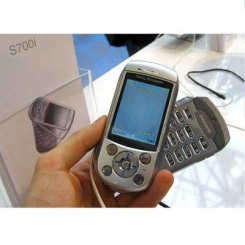 Sony Ericsson S700i -  4