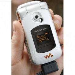Sony Ericsson W300i -  8