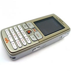 Sony Ericsson W700i -  5