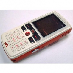 Sony Ericsson W800i -  4