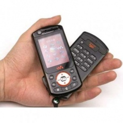 Sony Ericsson W900i -  6
