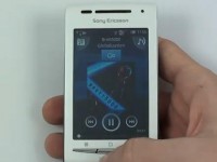   Sony Ericsson Xperia X8: 
