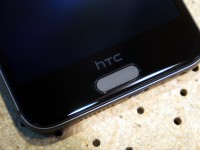 - HTC One A9