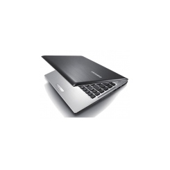 Samsung Q330