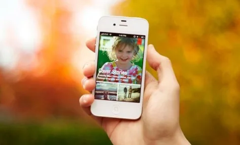 Белый iPhone в промо-материале Flipboard