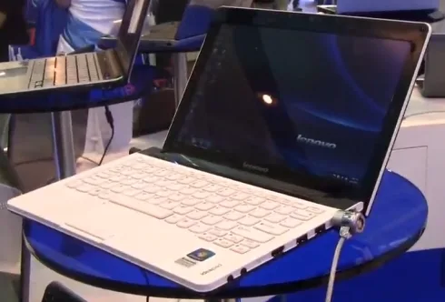 Lenovo Ideapad
U160