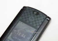 Motorola RAZR2 V9 Ferrari Edition