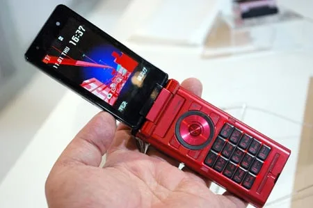 NEC N905i