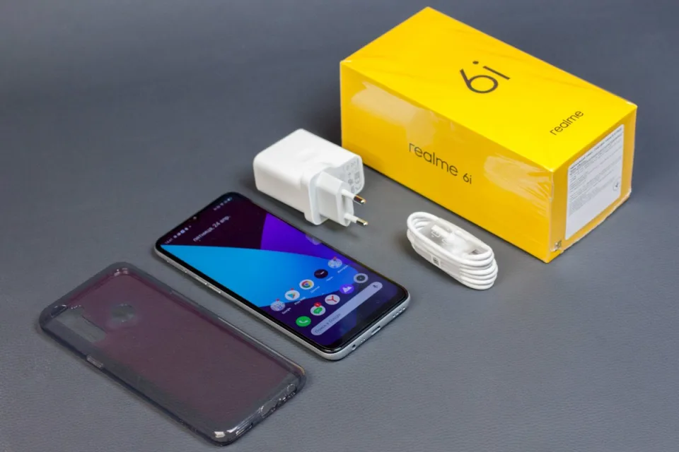 Обзор смартфон Realme 6i: не такой бюджетный как остальные. Игровой! — фото 1