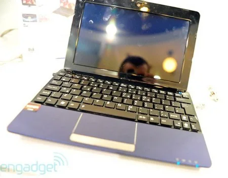 Новый нетбук ASUS Eee PC 1015T работает на базе процессора AMD