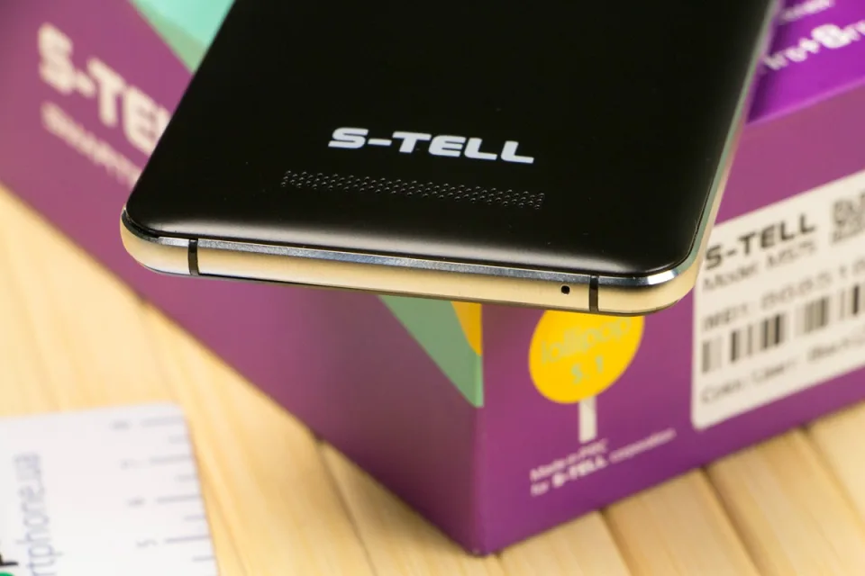 Обзор смартфона S-TELL M575 — фото 1
