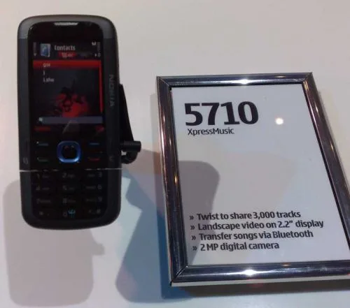 Nokia 5710 XpressMusic Nokia 5710 XpressMusic