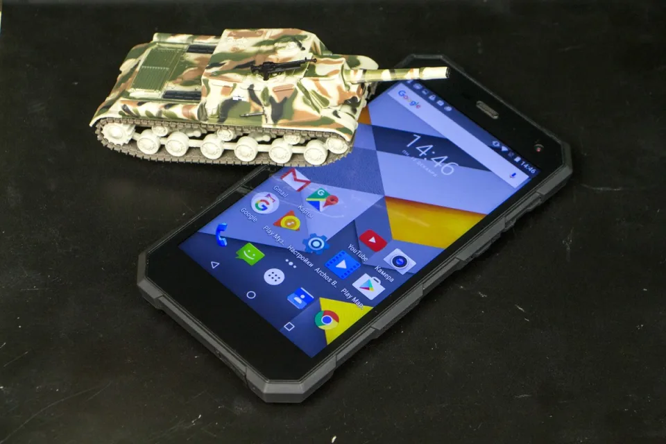 Обзор ARCHOS 50 Saphir: защита по стандарту IP68 — фото 1