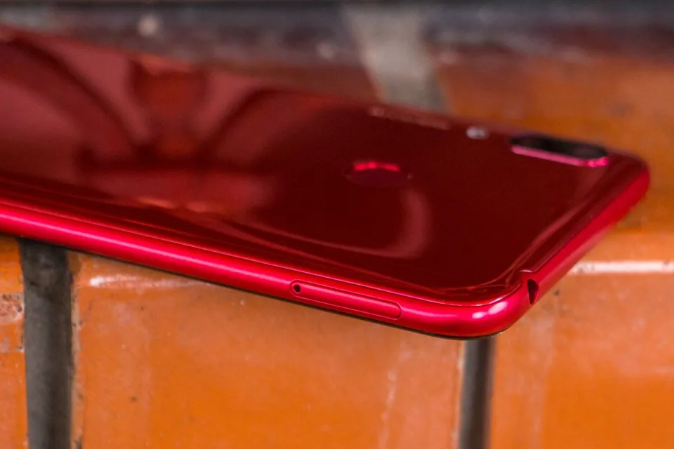 Обзор смартфона Huawei Y7 2019: cтавка на большой дисплей — фото 1