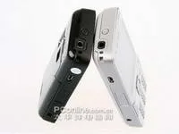 white Nokia N82 vs black Nokia N82