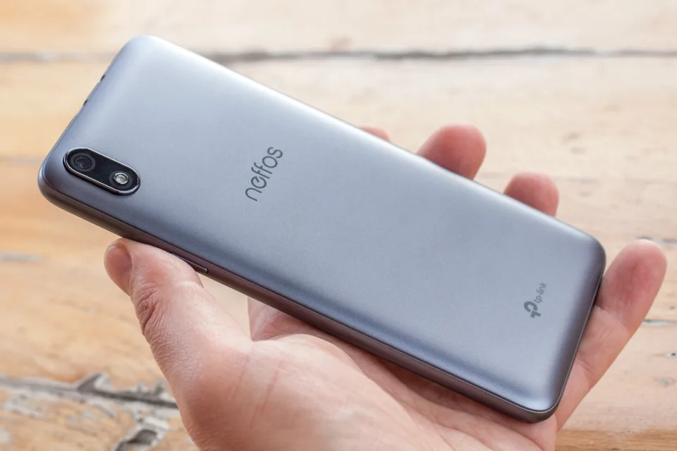 Обзор смартфона TP-Link Neffos A5: большой экран в ультрабюджетном сегменте — фото 1