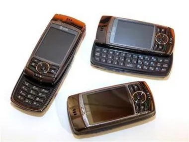 Pantech Duo