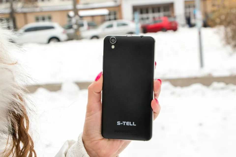 Обзор смартфона S-TELL M575 — фото 1