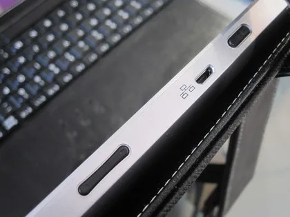 IFA 2010: фотосессия нового бюджетного Android-планшета от Elonex