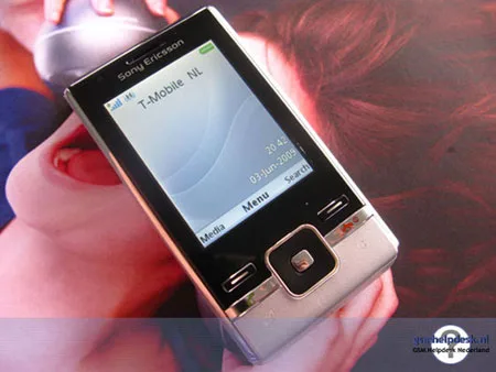 Sony Ericsson T715