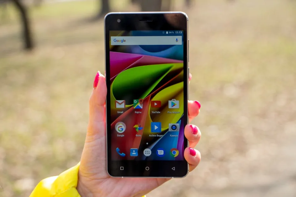 Обзор смартфона ARCHOS 55b Cobalt — фото 1