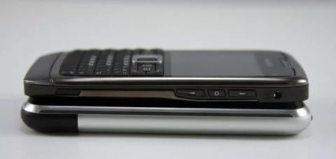 Nokia E71