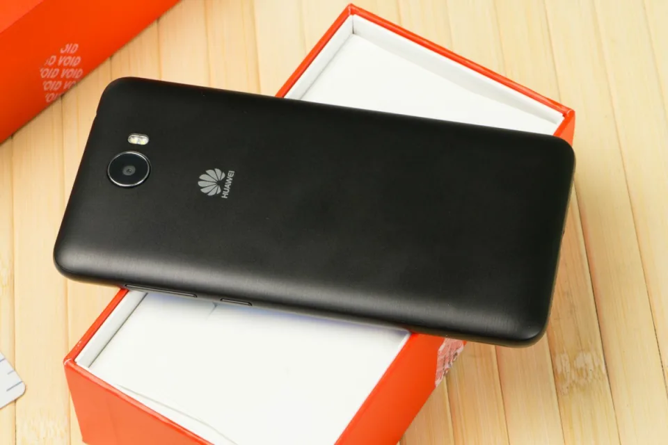 Обзор Huawei Y5II - смартфон с программируемой кнопкой за $120 — фото 1