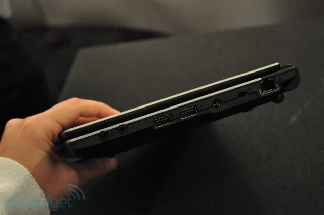 Ноутбук Gateway LT2203 оказался клоном Acer Aspire
One 521 (11 фото + видео) Ноутбук Gateway LT2203 оказался клоном Acer Aspire One 521 (11
фото + видео)