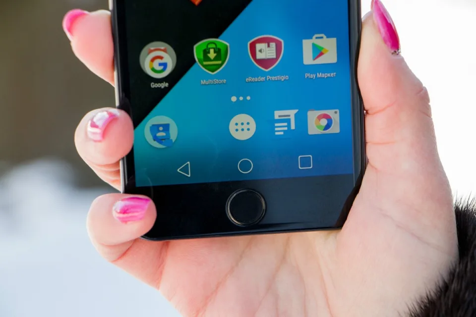 Обзор смартфона Prestigio Grace R7: с «яблочным» привкусом! — фото 1