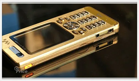 Sonyericsson_W880i_3