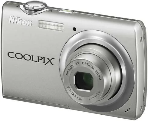 Nikon Coolpix S225 Nikon Coolpix S225