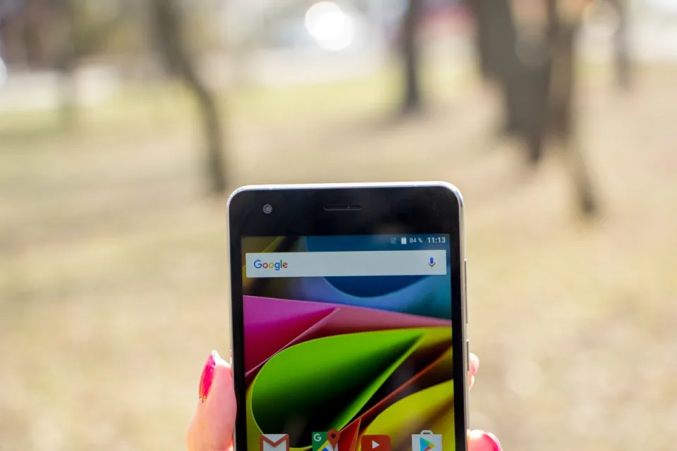 Обзор смартфона ARCHOS 55b Cobalt — фото 1