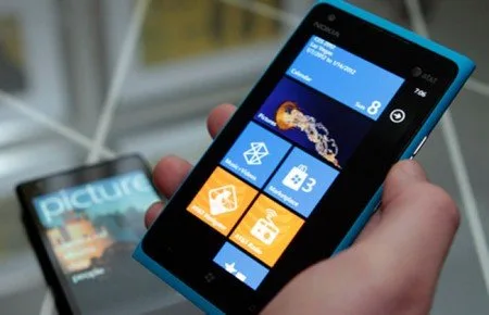 nokia-lumia-900_13 nokia-lumia-900_13