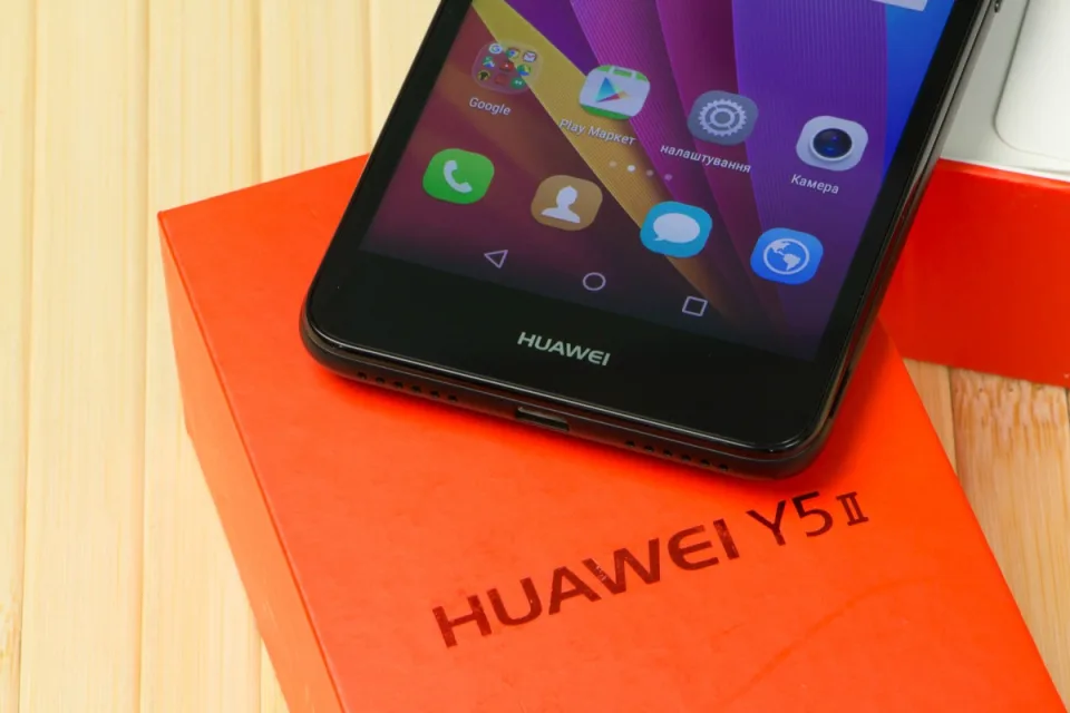 Обзор Huawei Y5II - смартфон с программируемой кнопкой за $120 — фото 1